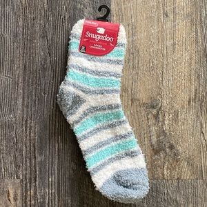 Snugadoo striped fuzzy socks
